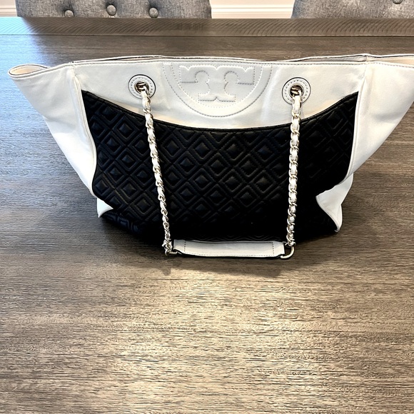 TORY BURCH Quilted Fleming A4 Tote Shoulder Bag - Picture 2 of 12